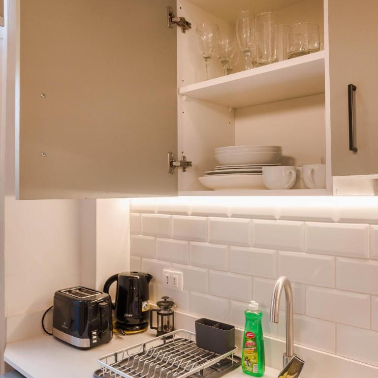 Bellavista Buzz Stylish 1BR Oasis Just Steps from the Metro - Studio - 24