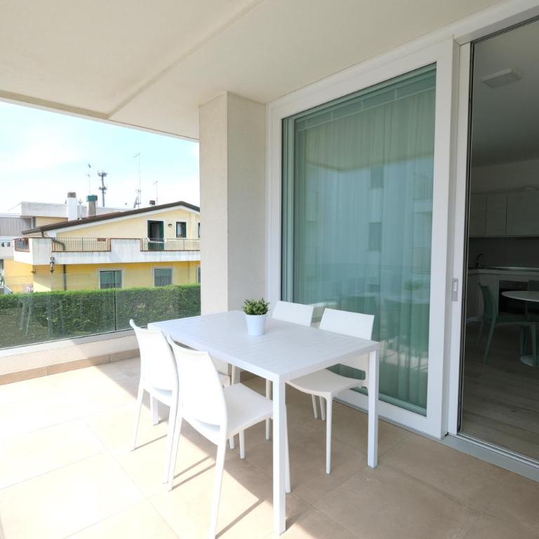 Punta del faro verde 3 camere Piazza Aurora Family Apartment 350metri dalla spiaggia - Appartamento con 3 Camere da Letto - 3