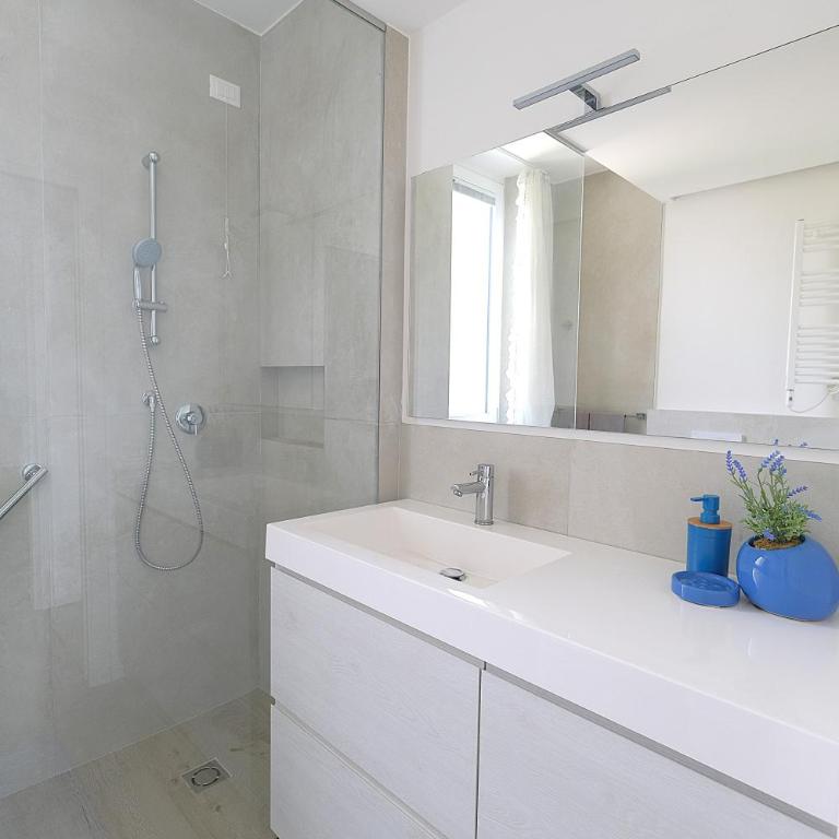 Punta del faro verde 3 camere Piazza Aurora Family Apartment 350metri dalla spiaggia - Appartamento con 3 Camere da Letto - 35