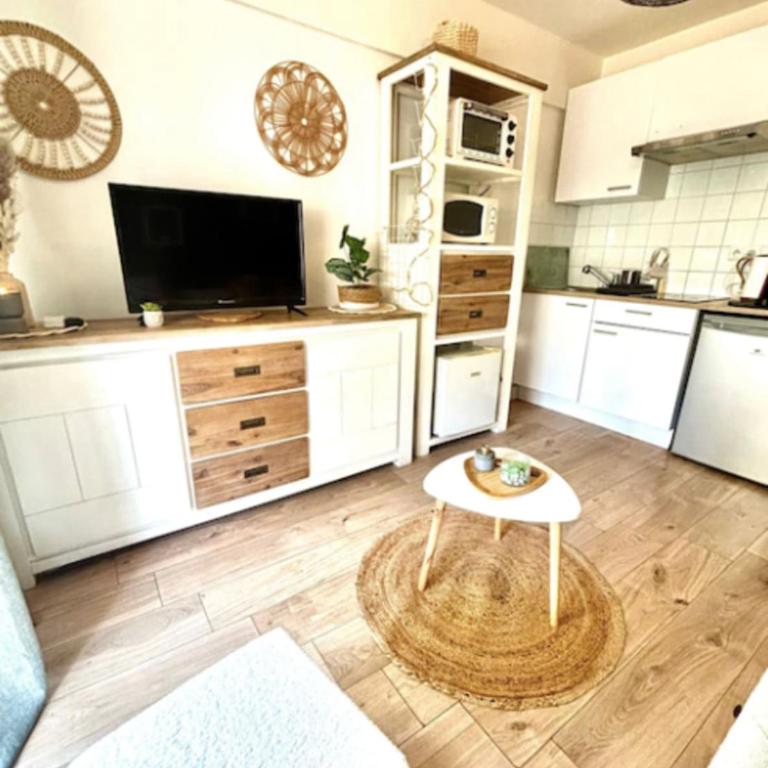 Charmant studio pour deux avec balcon à Antibes - Studio - 16