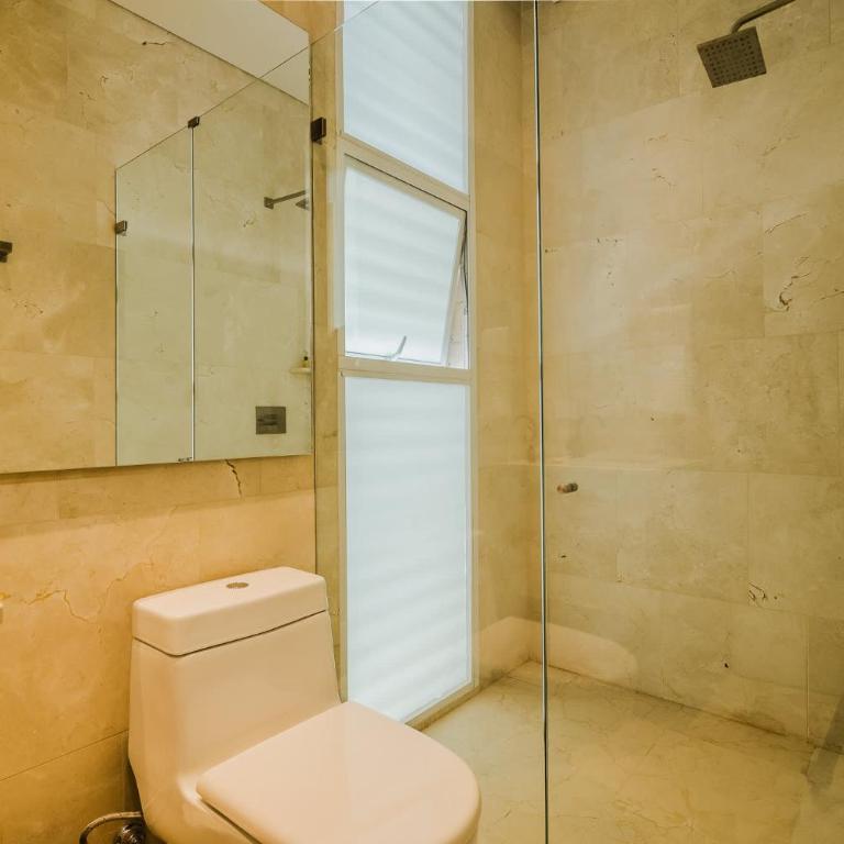 Oceanfront Luxury with 3 Bedrooms Jacuzzi & balcony - Apartamento - 19