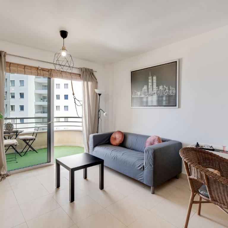 Charming 2-Bedroom Apartment with Ocean Views in Adeje - Apartamento - 14