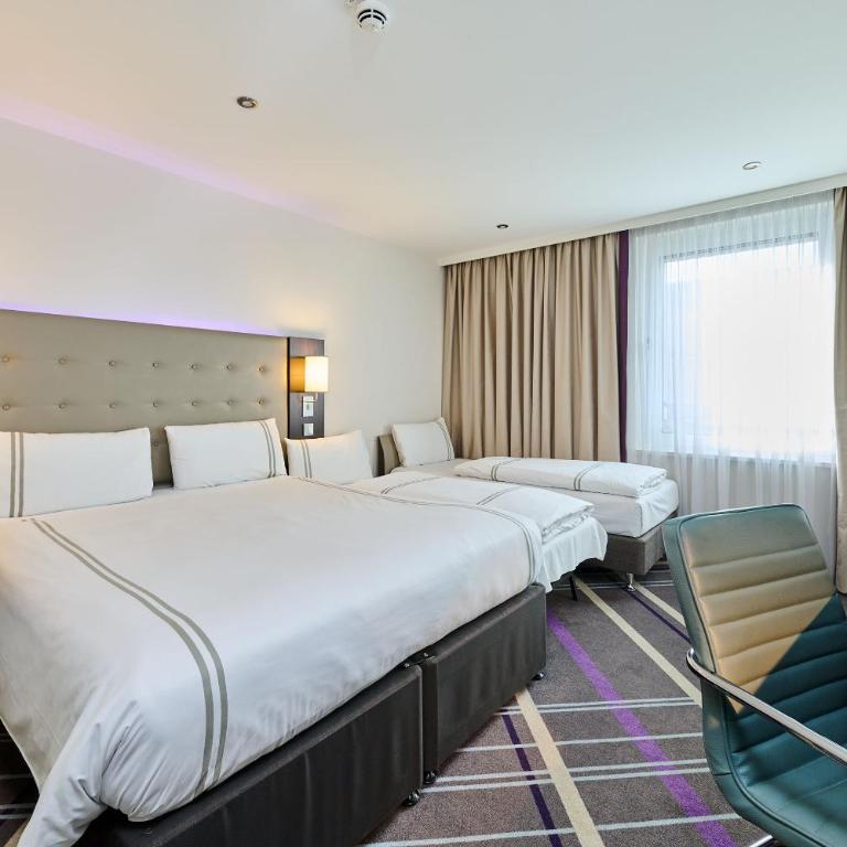 Premier Inn München City Zentrum - Standard Vierbettzimmer - 14