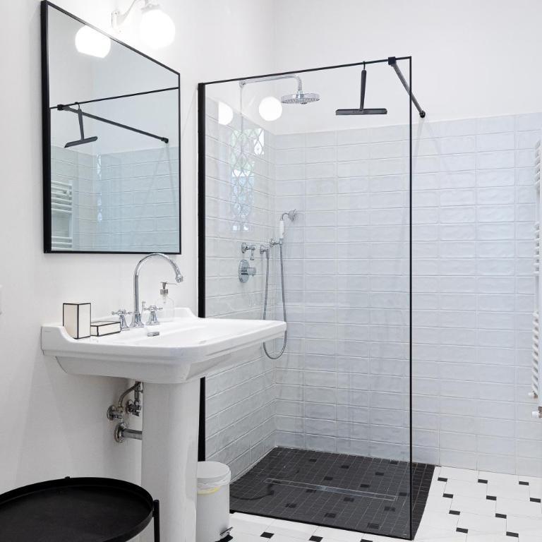 Hortensia Apartment by Rental in Rome - Appartamento con 2 Camere da Letto - 25