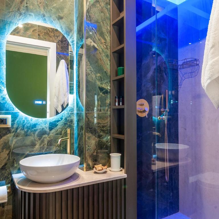 CasaJammone Up Boutique Rooms - Camera Matrimoniale Deluxe con Balcone - 10