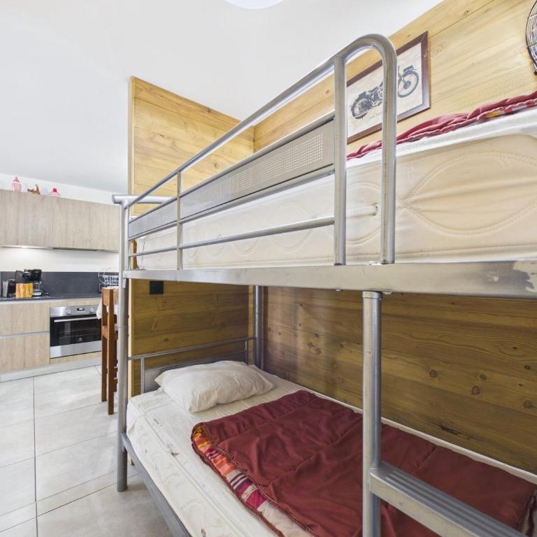 Appartement neuf aux Gets, à 50m des pistes, avec balcon et parking - FR-1-623-242 - Appartement - 13
