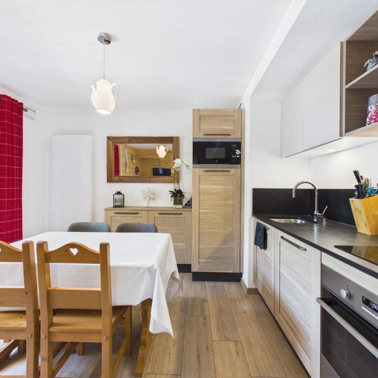 Appartement Duplex de Standing au Centre - 4 Couchages, Balcon, Garage Privé, WiFi - FR-1-623-204 - Apartment (4 Adults) - 1
