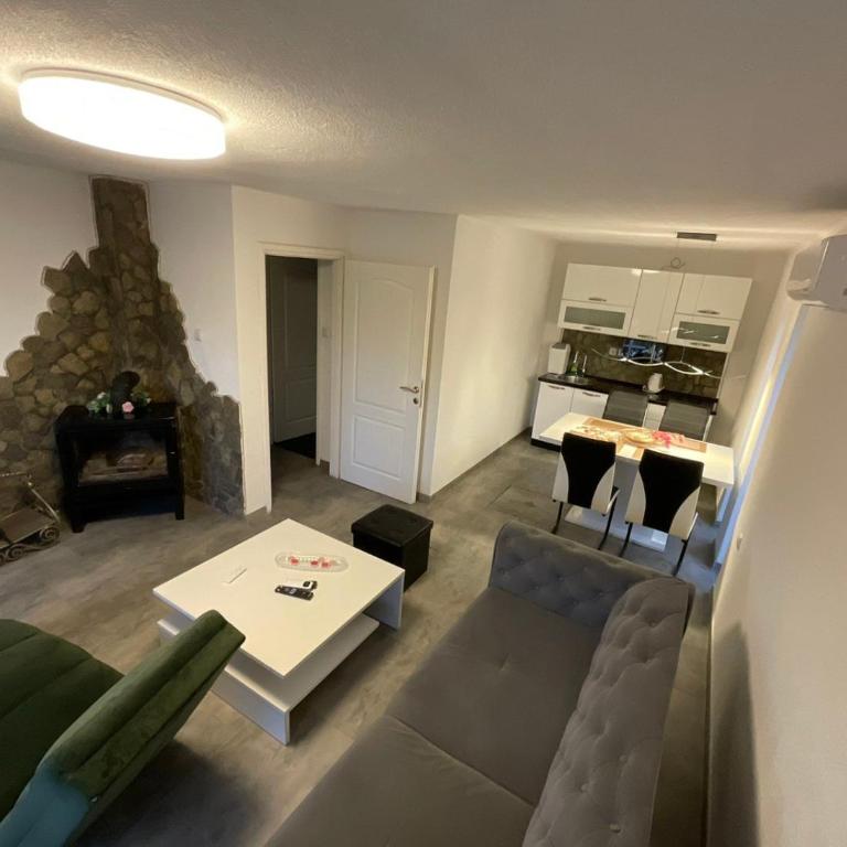 Lohovo Arena - Apartman sa 2 Spavaće Sobe - 9