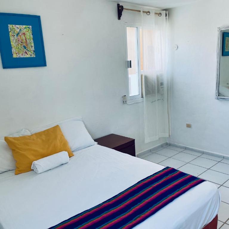 Economic Apartments & Rooms next to the beach - Apartamento de 3 dormitorios - 25