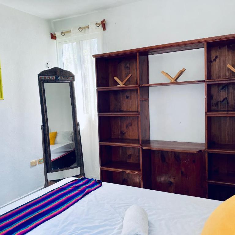 Economic Apartments & Rooms next to the beach - Apartamento de 3 dormitorios - 1