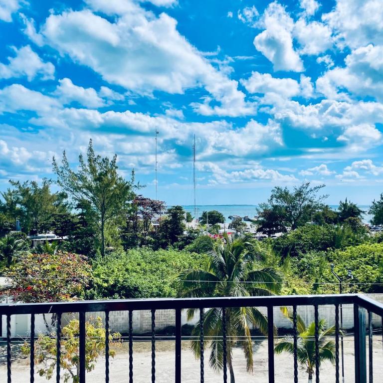 Economic Apartments & Rooms next to the beach - Apartamento de 2 dormitorios con balcón - 28
