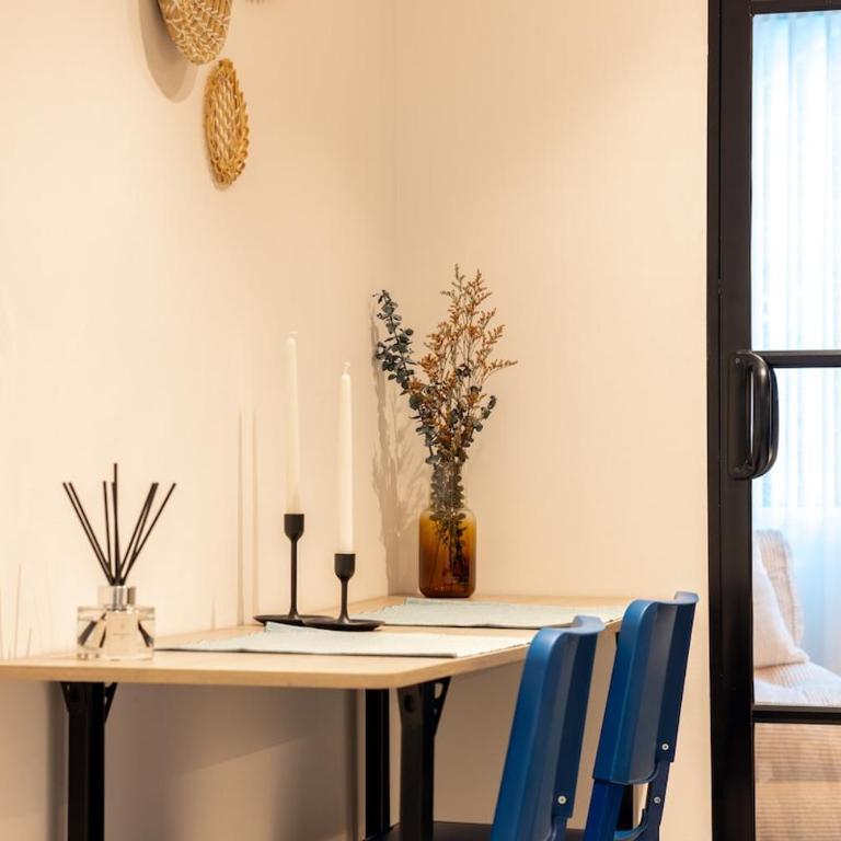 Modern apartment 301 with AC near the stadium - Two-Bedroom Apartment - 11
