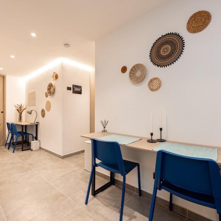 Modern apartment 301 with AC near the stadium - Two-Bedroom Apartment - 28