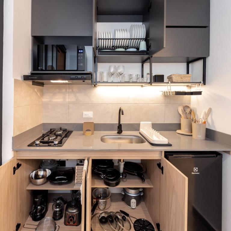Modern apartment 301 with AC near the stadium - Two-Bedroom Apartment - 30