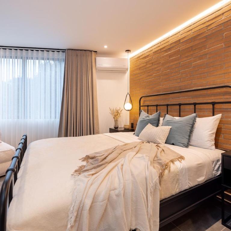 Modern apartment 301 with AC near the stadium - Two-Bedroom Apartment - 31