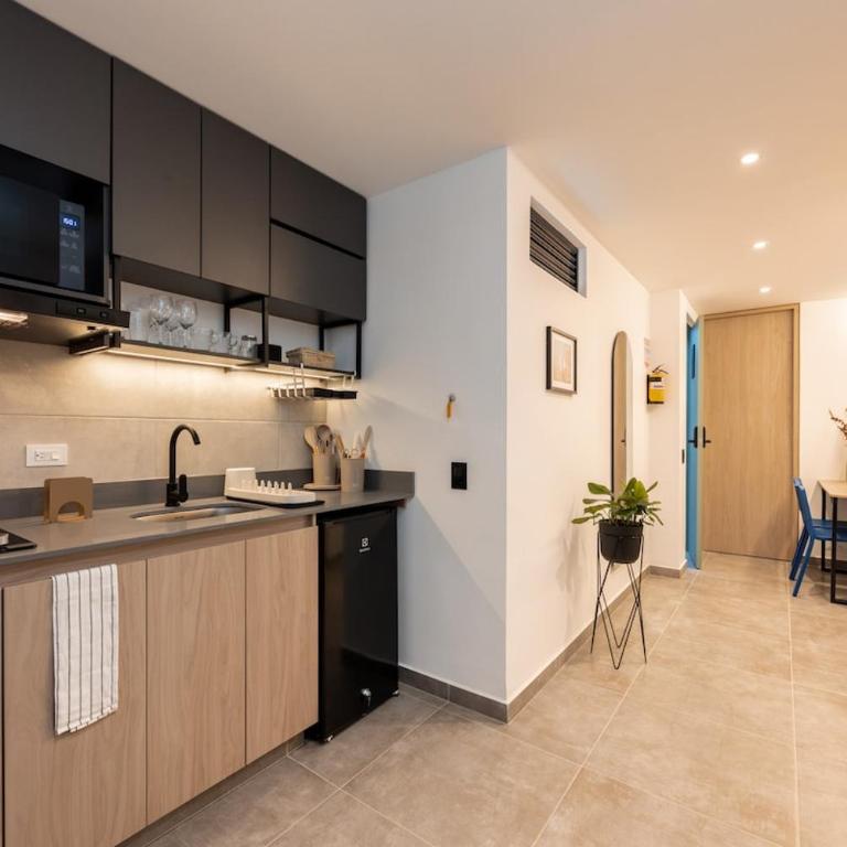 Modern apartment 301 with AC near the stadium - Two-Bedroom Apartment - 34