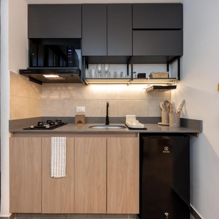 Modern apartment 301 with AC near the stadium - Two-Bedroom Apartment - 38