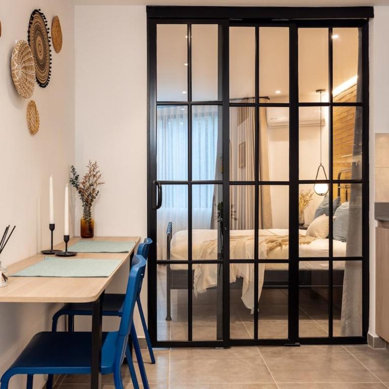 Modern apartment 301 with AC near the stadium - Two-Bedroom Apartment - 44