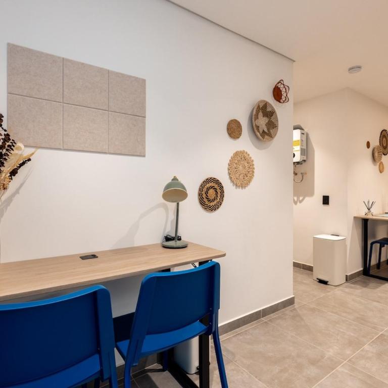 Modern apartment 301 with AC near the stadium - Two-Bedroom Apartment - 57
