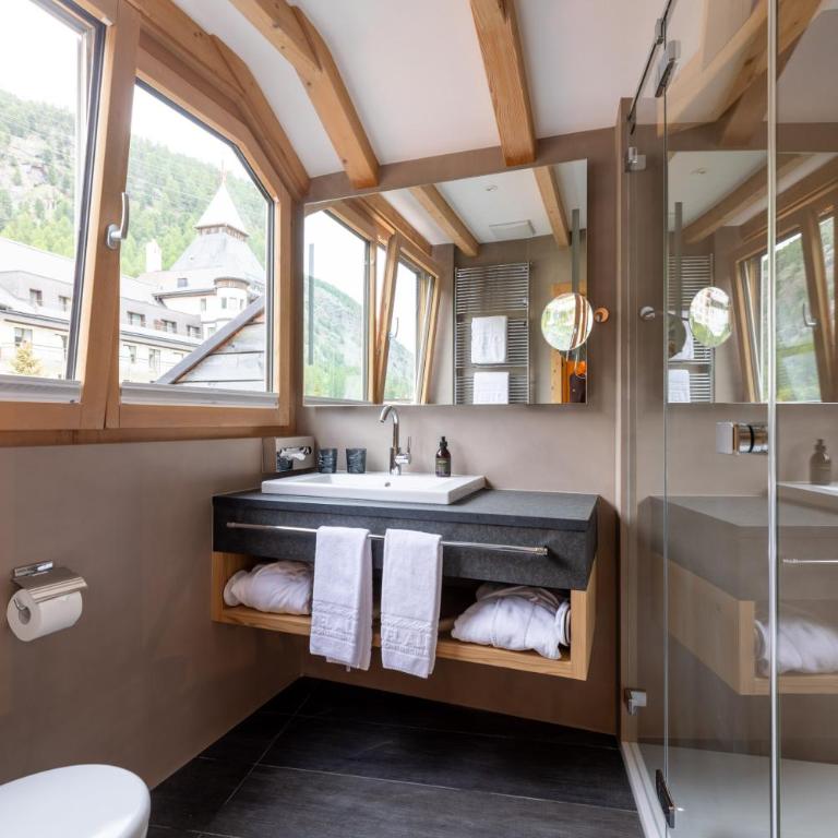 Hotel Albris - Doppelzimmer mit Bergblick - 2