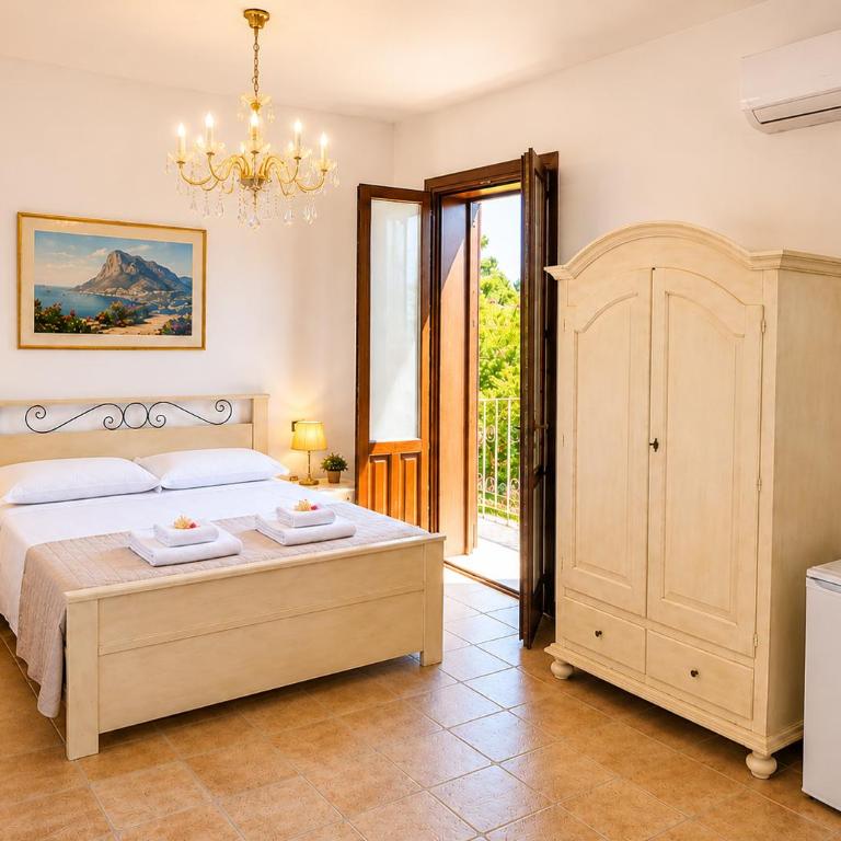 Grimaldi B&B - Camera Tripla - 2