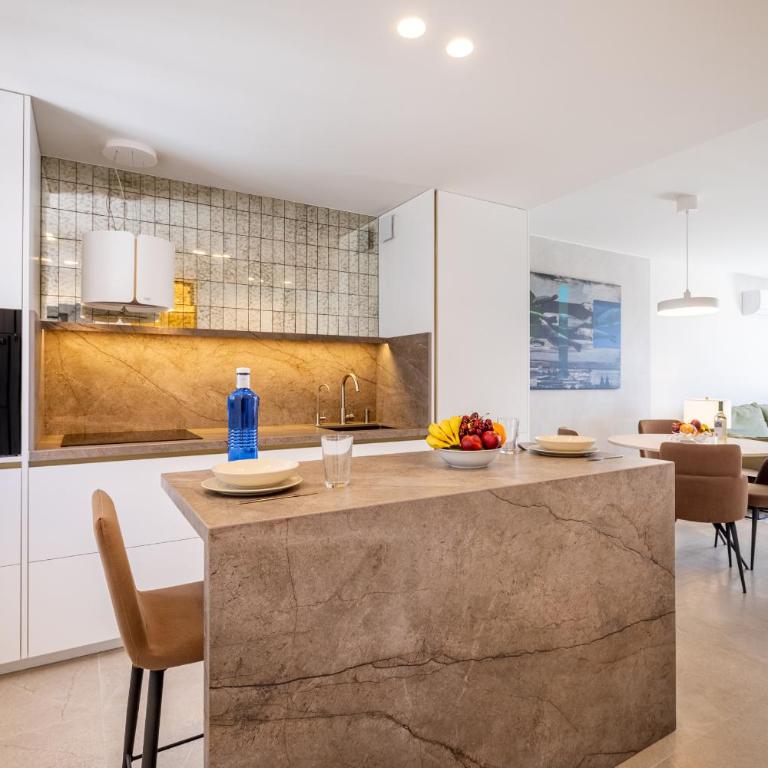 NEW 2026 Del Duque Beach & Ocean View Apartment - Appartamento con 2 Camere da Letto - 23