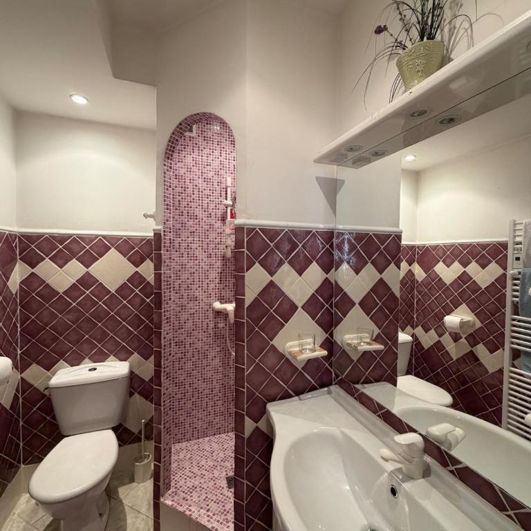 Studio Provencal situé sur le port de Saint-Tropez - Apartment mit 1 Schlafzimmer - 9
