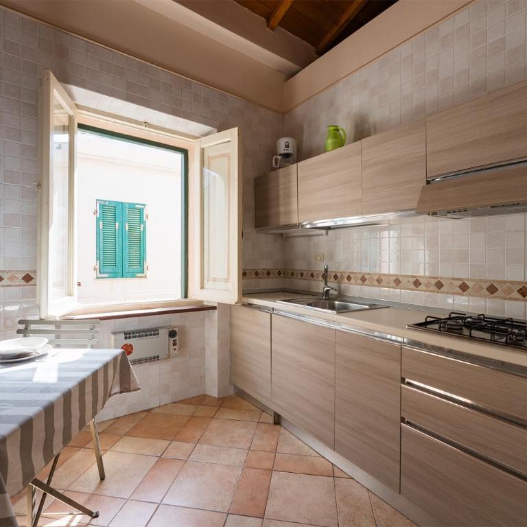 L'attichetto - Appartamento con 1 Camera da Letto - 16