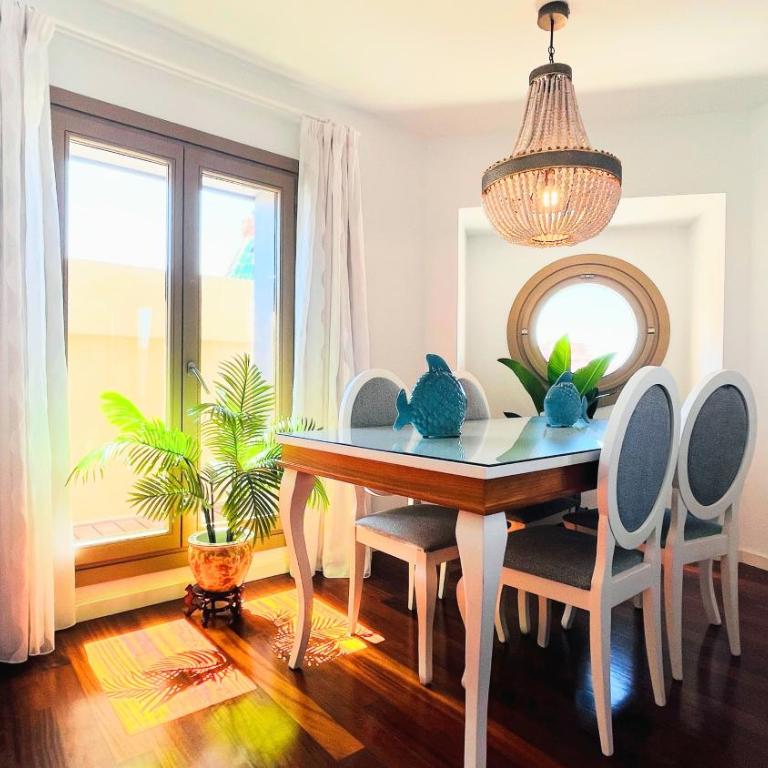 Homely Málaga Felix Saenz Malaguese - Apartamento de 3 dormitorios con balcón - 1