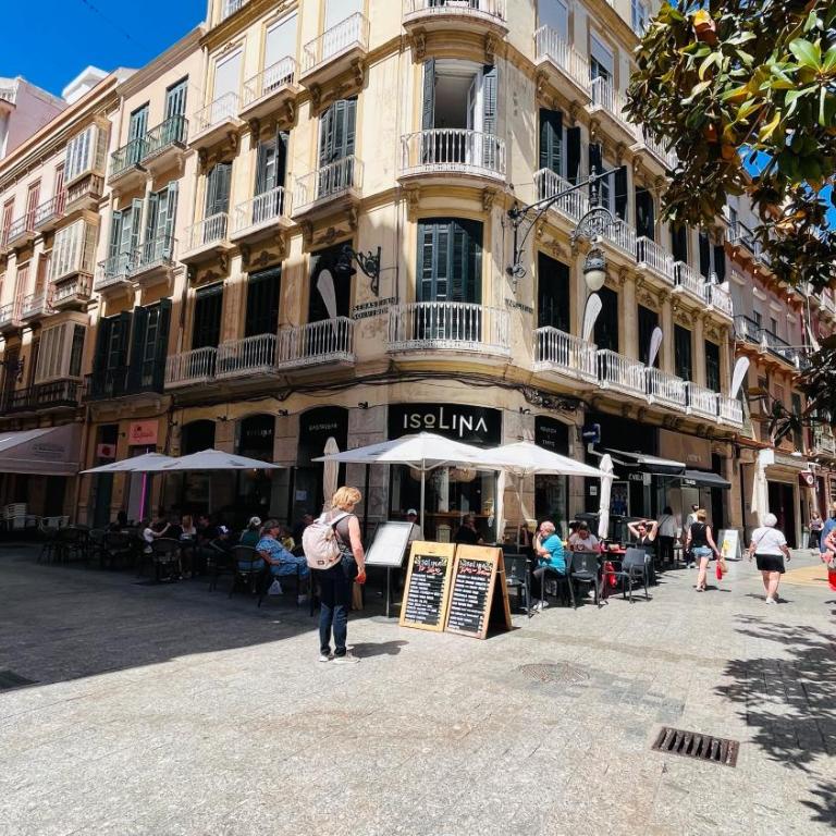 Homely Málaga Felix Saenz Malaguese - Apartamento de 3 dormitorios con balcón - 59