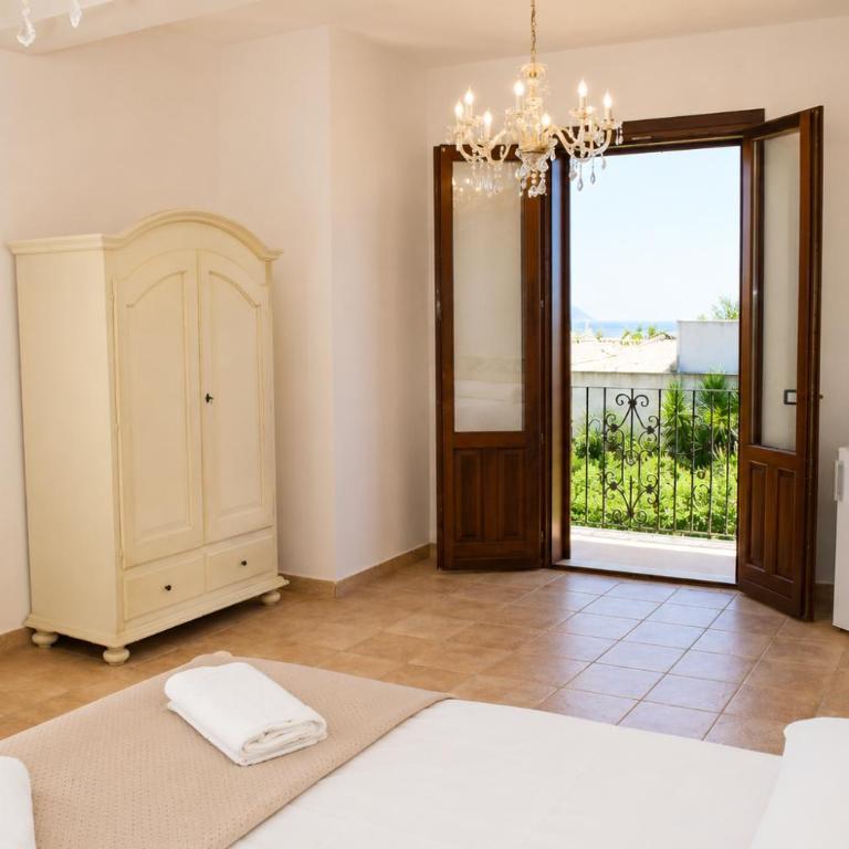 Grimaldi B&B - Camera Tripla - 4