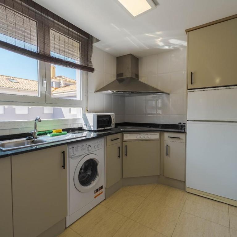 Affordable apartment near the sea and nature - Apartamento de 2 dormitorios - 4