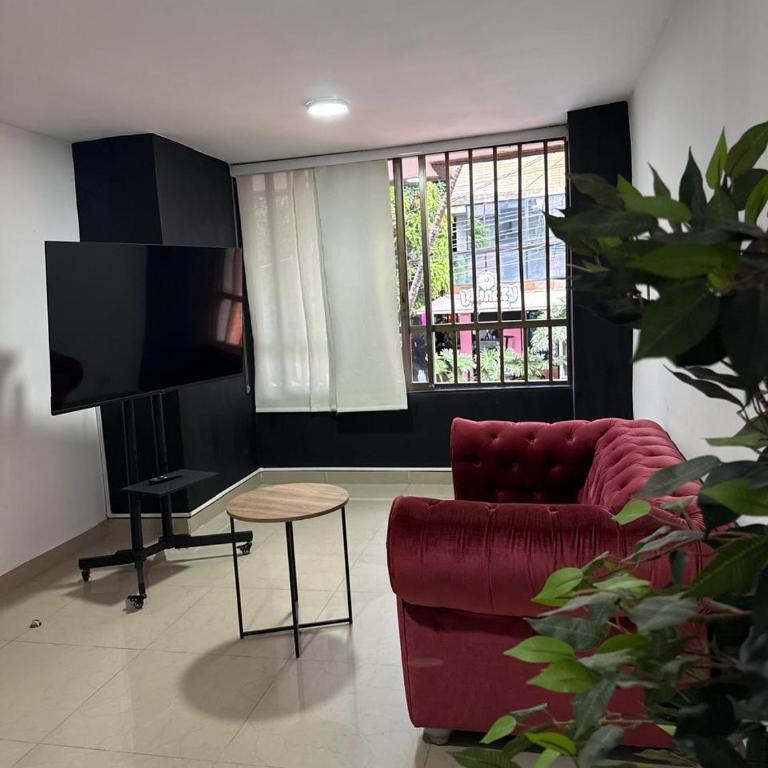 Apartamento en el poblado , manila 4 - Three-Bedroom Apartment - 1