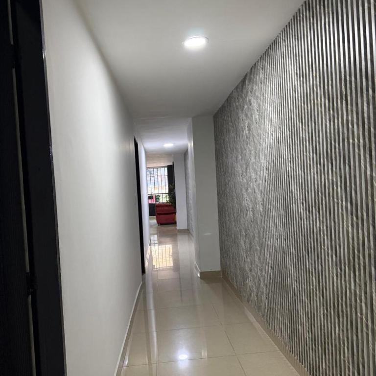 Apartamento en el poblado , manila 4 - Three-Bedroom Apartment - 13