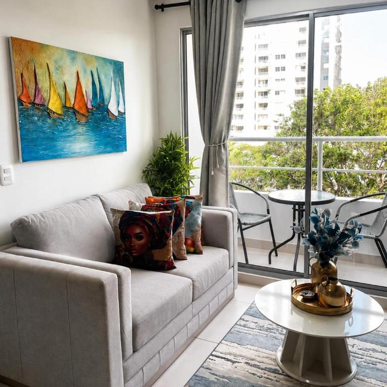 Torre 811 Cartagena - Cerca al Mar y Piscina - Three-Bedroom Apartment - 1