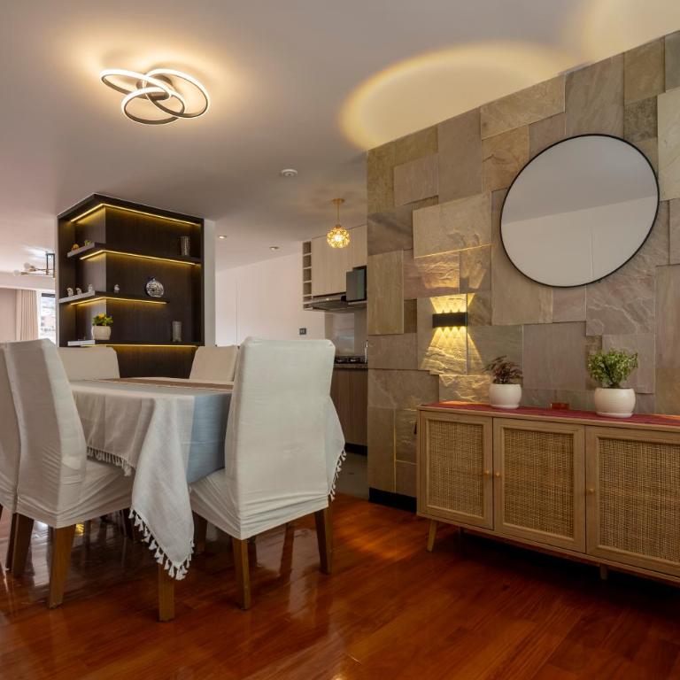 Comfort Apartment - 7 min to city center - Three-Bedroom Apartment - 8