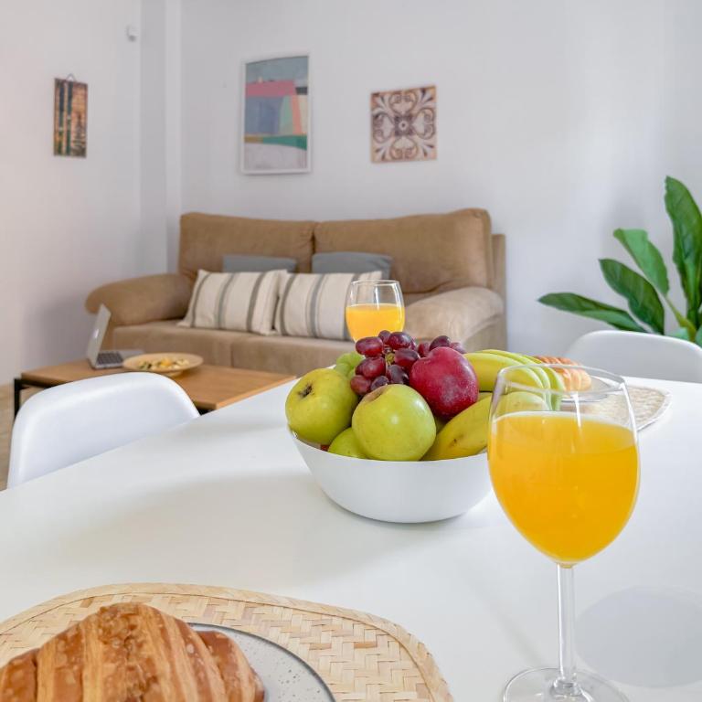 Proa Apartments by Stay Belonio - Deluxe Apartment mit Balkon und 2 Schlafzimmern - 1