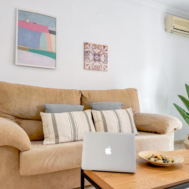 Proa Apartments by Stay Belonio - Deluxe Apartment mit Balkon und 2 Schlafzimmern - 10