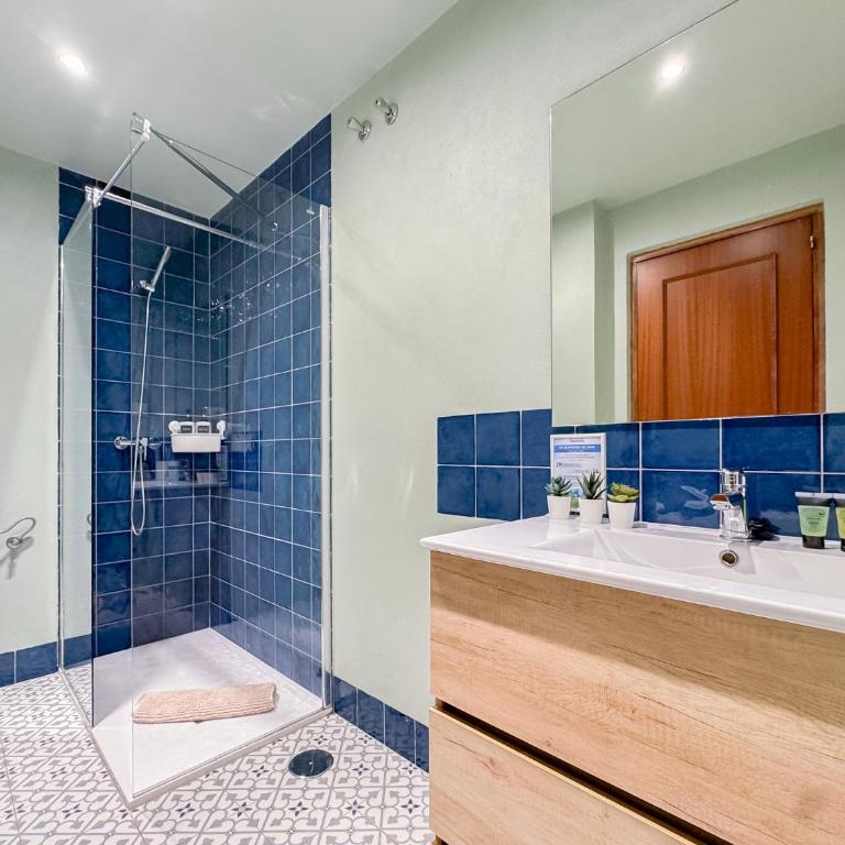 Proa Apartments by Stay Belonio - Deluxe Apartment mit Balkon und 2 Schlafzimmern - 21