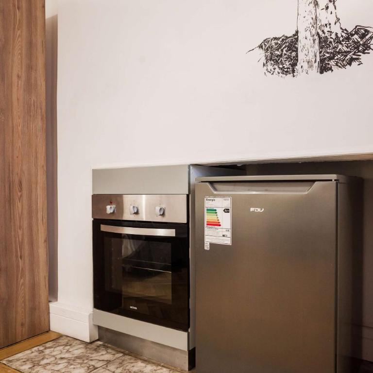Metro Explorer 1BR near Hospital & Metro Baquedano - Studio - 24