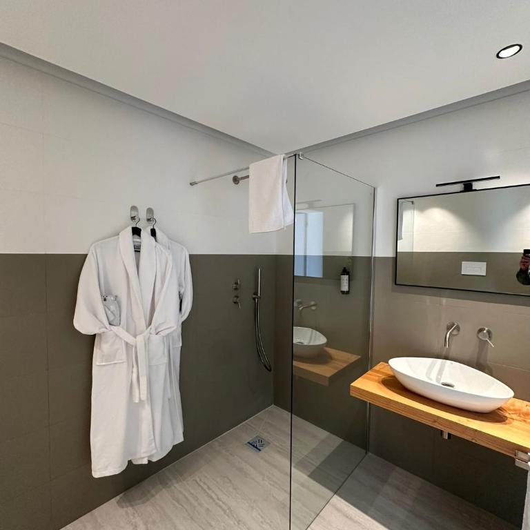 Zahir Rooms & Wellness srls - Superior Queen Room - 8