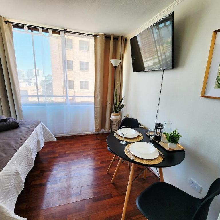 El Golf Floor 10 Costanera Center and views of the MUT - One-Bedroom Apartment - 27