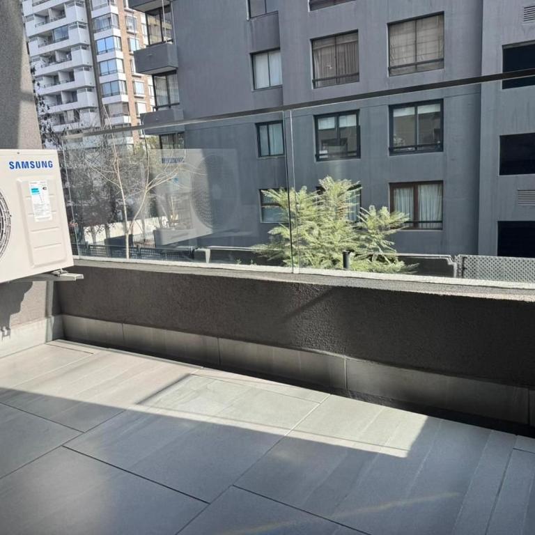 Rbk° Amplio y nuevo estudio en Las Condes - One-Bedroom Apartment - 27