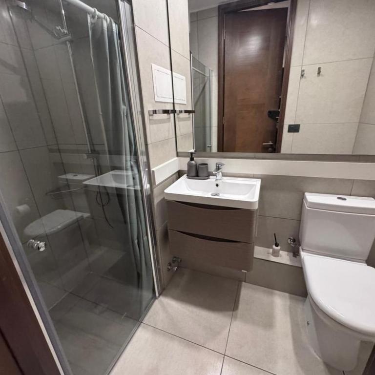 Rbk° Amplio y nuevo estudio en Las Condes - One-Bedroom Apartment - 32