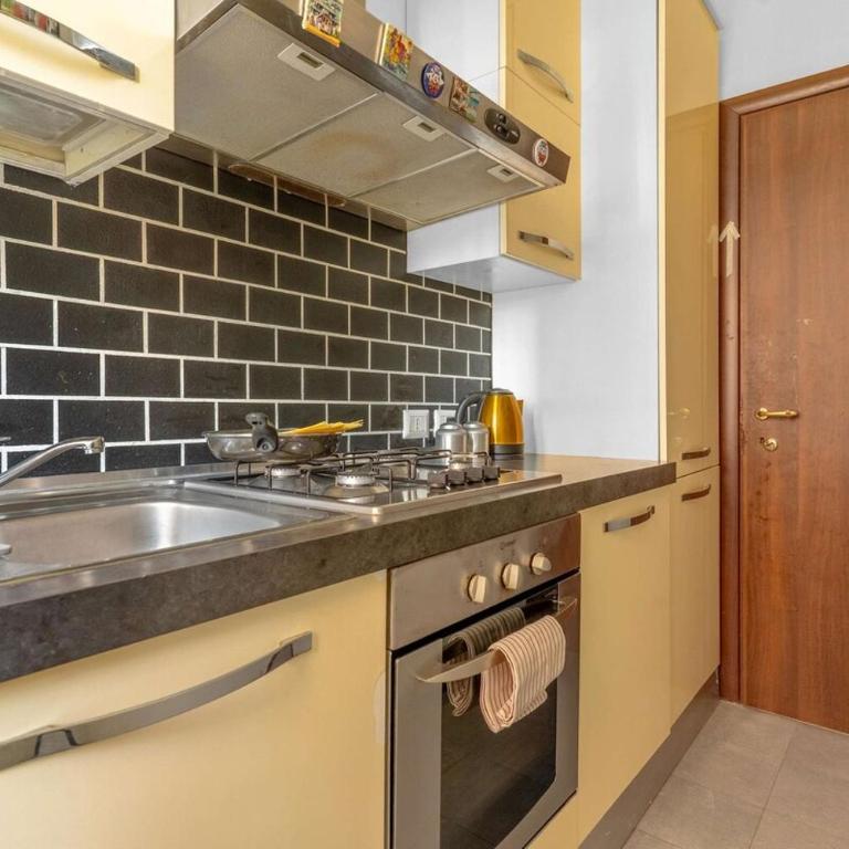 Argonne M4 - 10 Min Duomo - San Babila - Linate - Appartamento con 2 Camere da Letto - 6