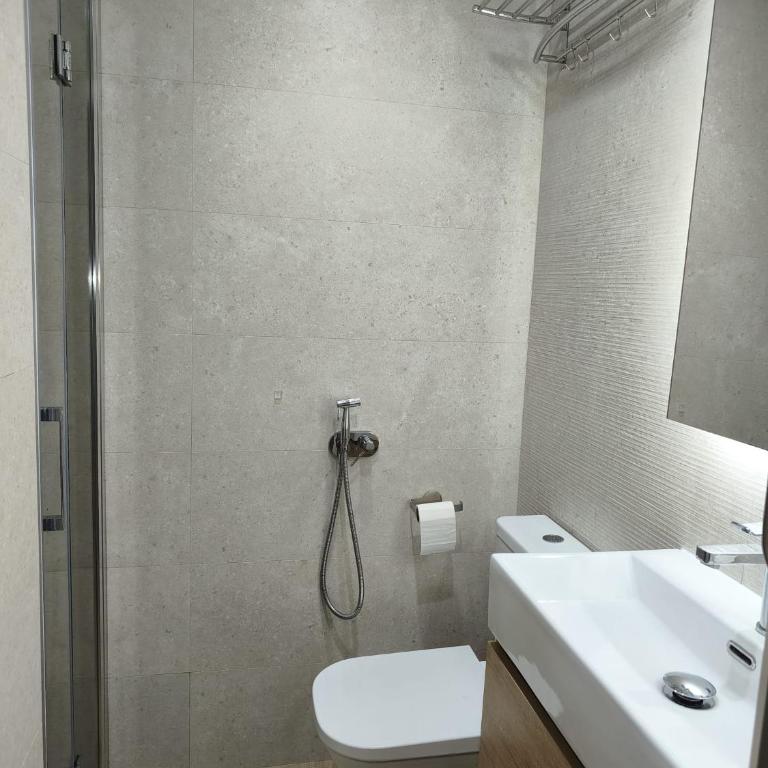 IDEAL FAMILIAS - Apartamento de 3 habitaciones completamente renovado - Apartamento de 3 dormitorios - 25