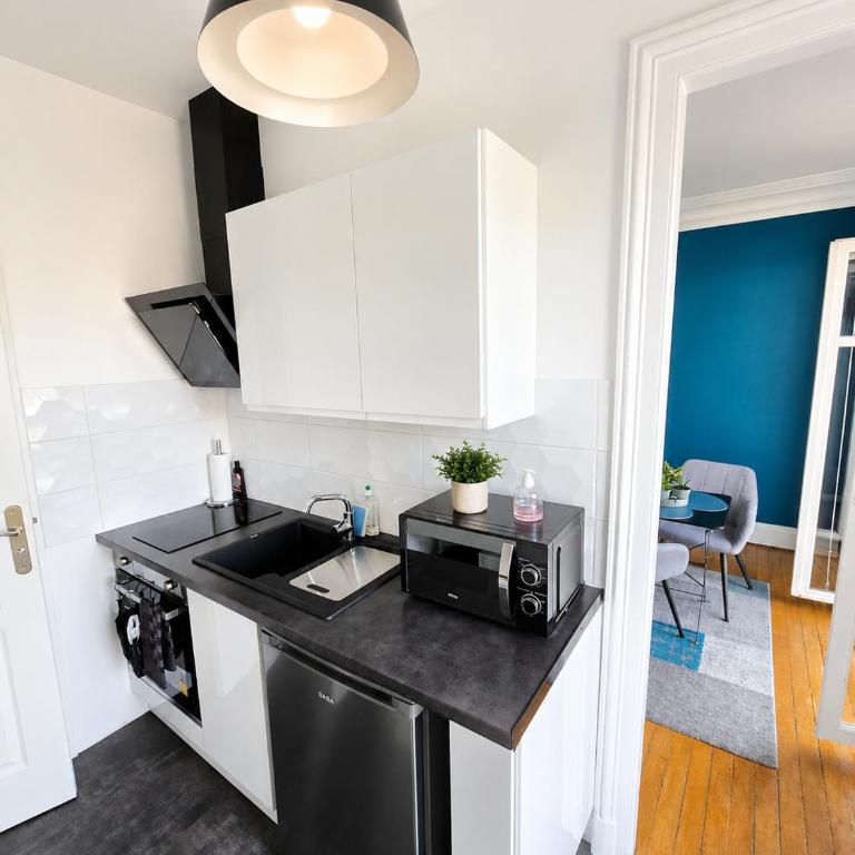 Le cœur de Troyes - Appartement & Studio - Studio with Balcony - 6