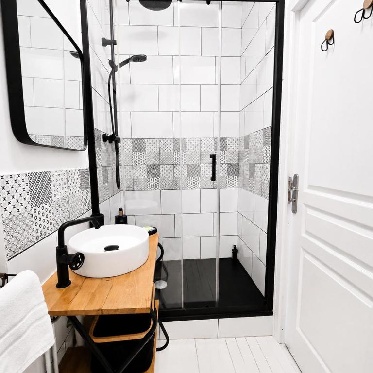 Le cœur de Troyes - Appartement & Studio - Studio with Balcony - 5