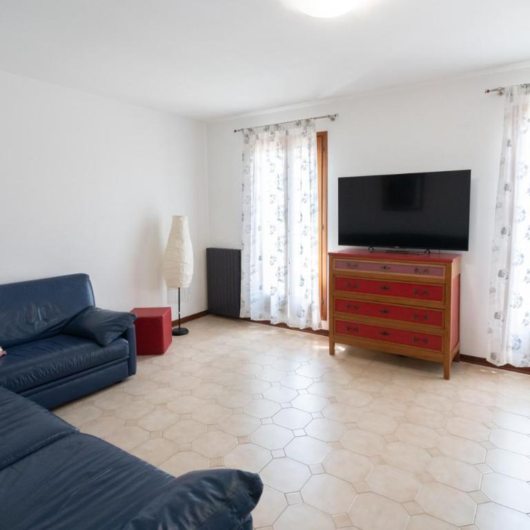 Enza House - Appartamento con 2 Camere da Letto - 24