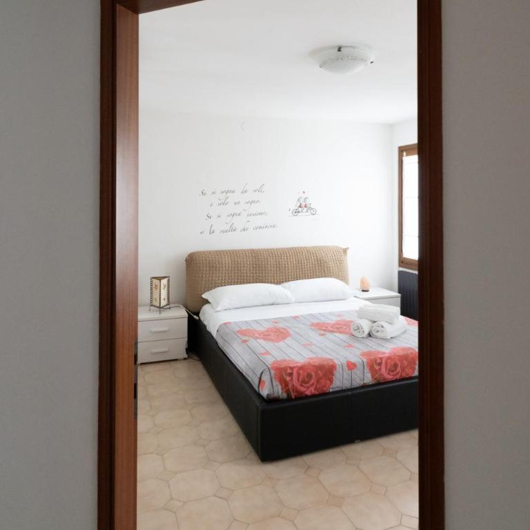 Enza House - Appartamento con 2 Camere da Letto - 31